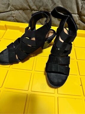 Avenue Black Strappy Mid Block Heel Sandals